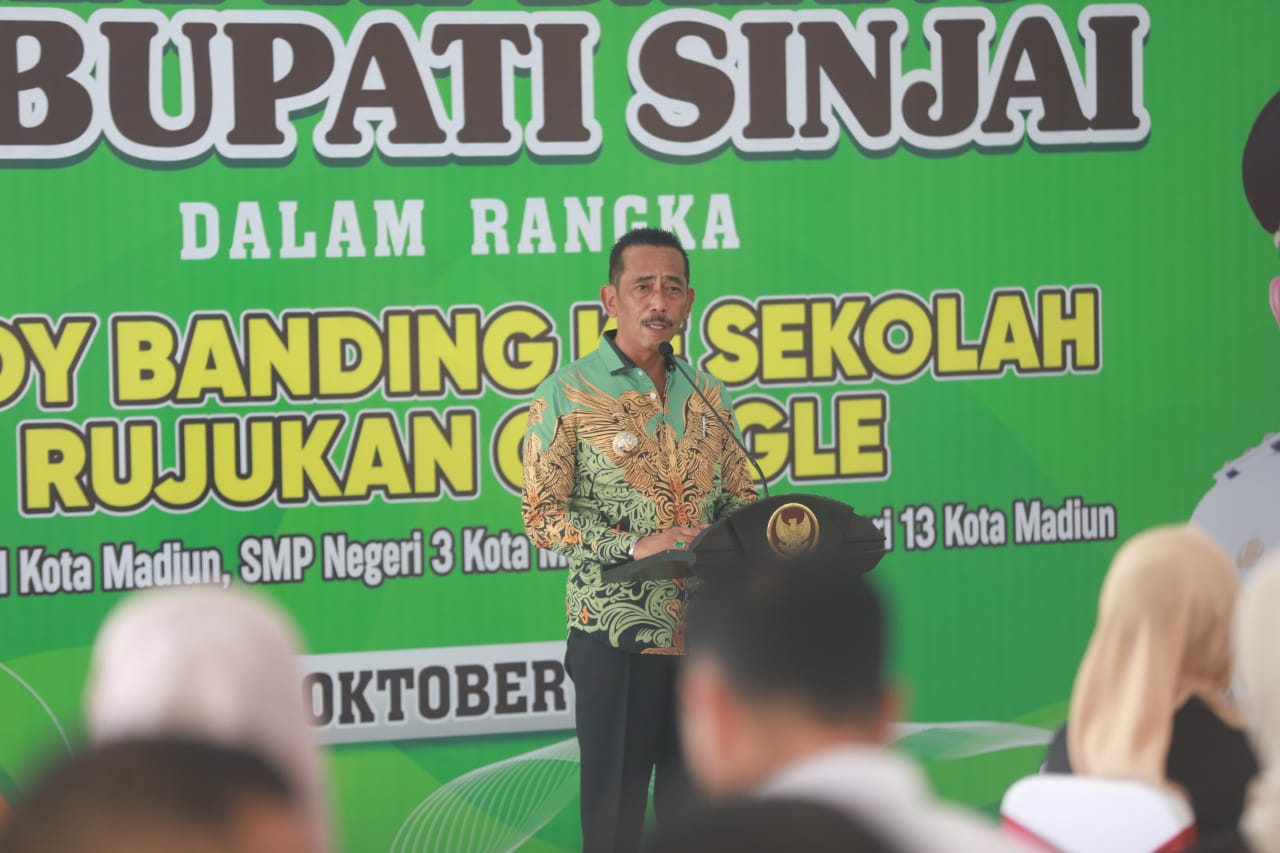 Foto 9 dari 12: Pj Wali Kota Terima Kunjungan Pemkab Sinjai, Gelar Studi Banding Pemanfaatan Chromebook