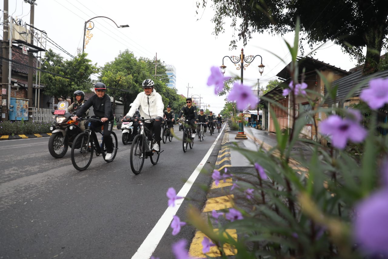 Gowes Sekaligus Pembinaan, Wali Kota Ingin Pegawai BUMD Sehat dan Kinerja Meningkat