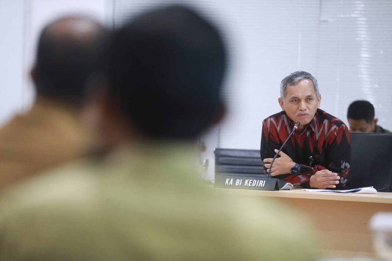 Foto 2 dari 10: High Level Meeting TPID, Wali Kota Sampaikan Strategi Jaga Stabilitas Harga Sembako