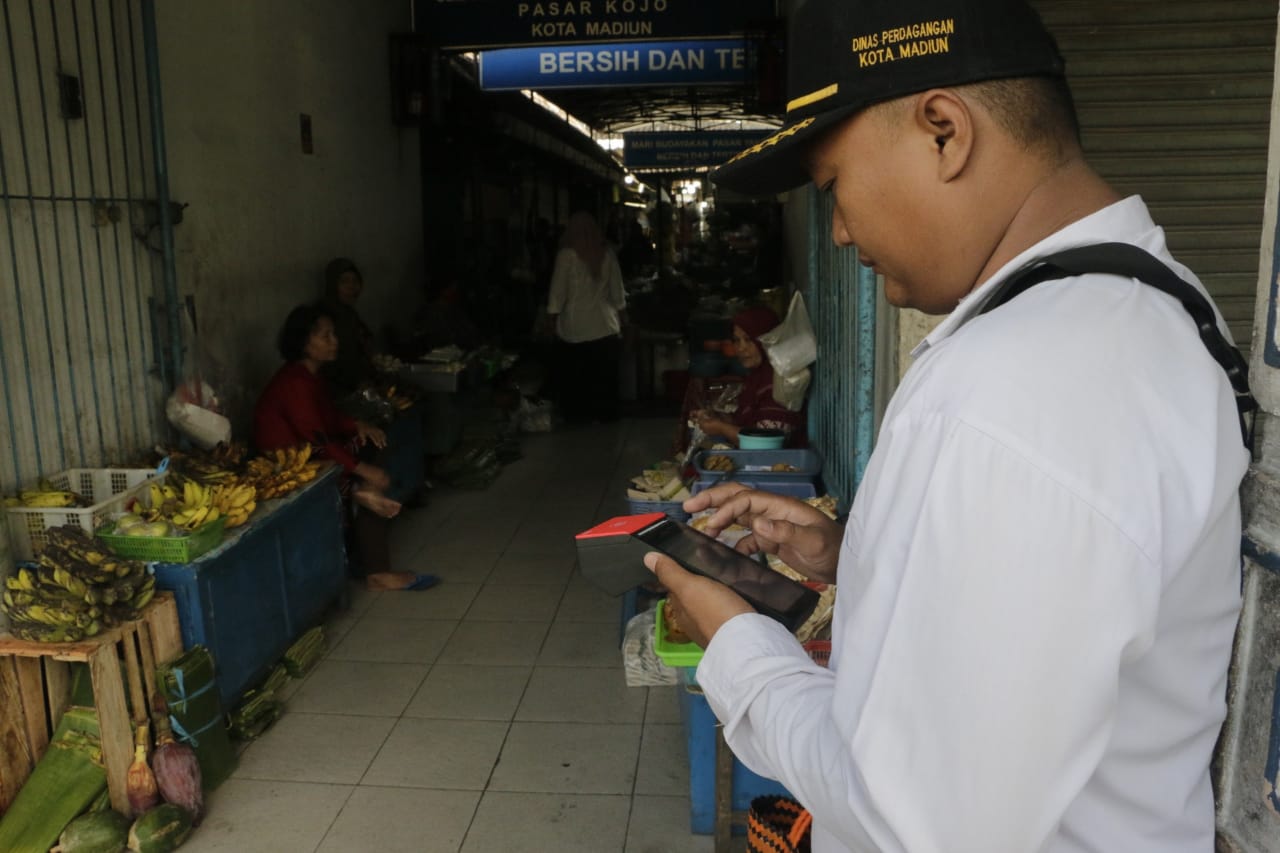 Foto 2 dari 9: E-Retribusi Sudah Berlaku di 17 Pasar Tradisional di Kota Pendekar