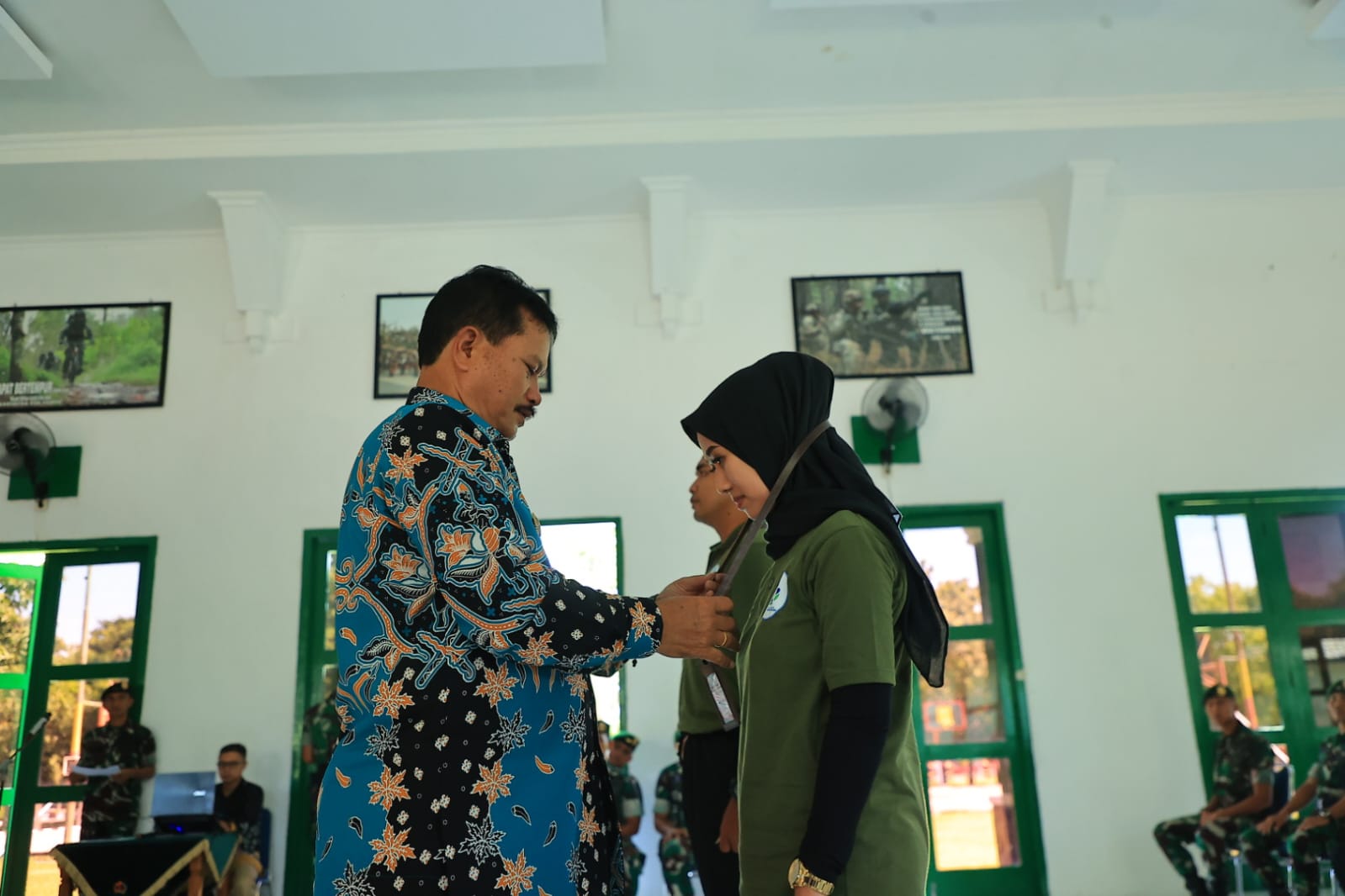 Foto 8 dari 9: Tingkatkan Kedisiplinan, PDAM Gelar Pembinaan Pegawai Bersama Batalyon Infanteri 501