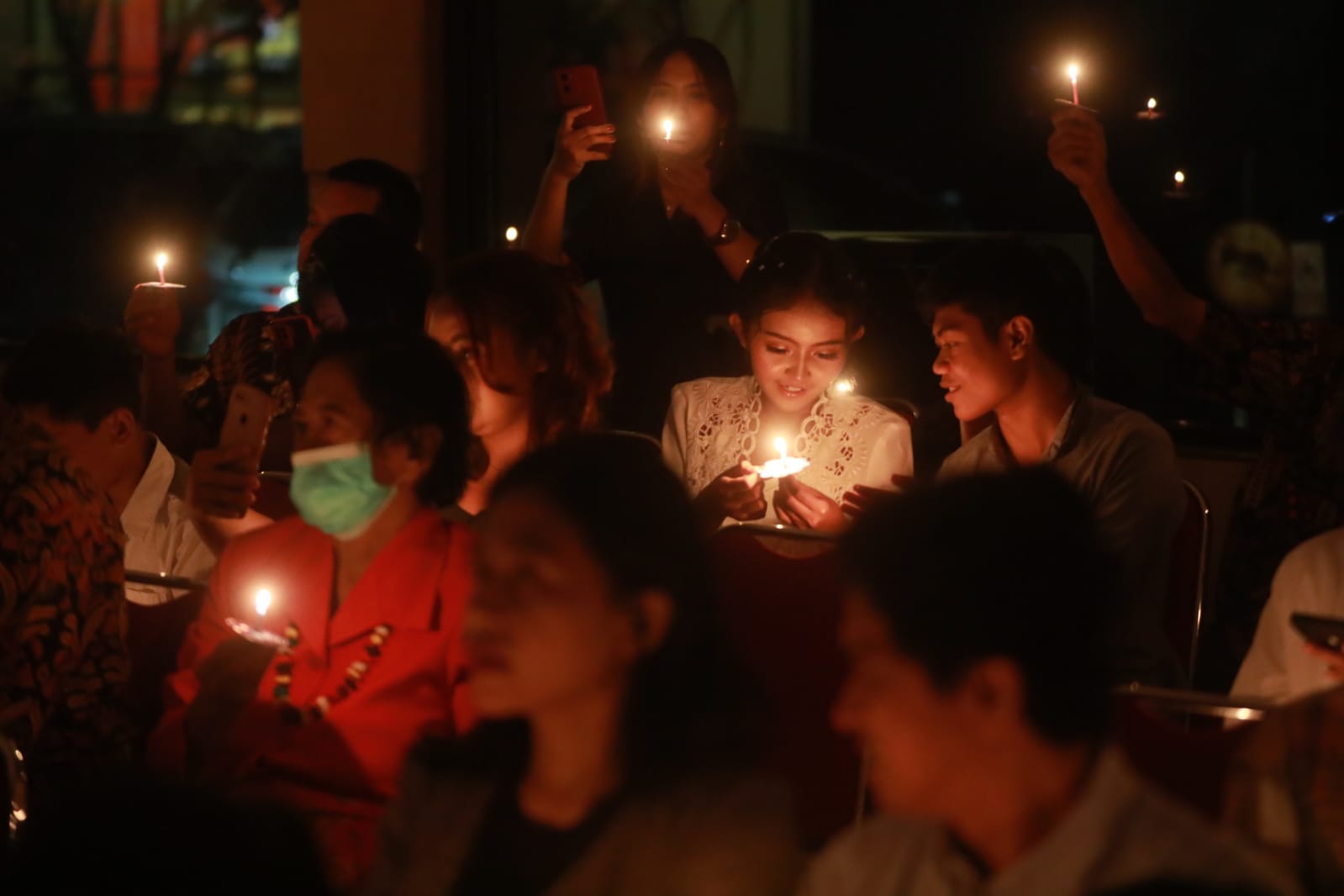 Foto 4 dari 12: Hadiri Perayaan Natal Warga GKJW Madiun, Wali Kota Harap Perayaan Natal Bawa Pesan Kedamaian