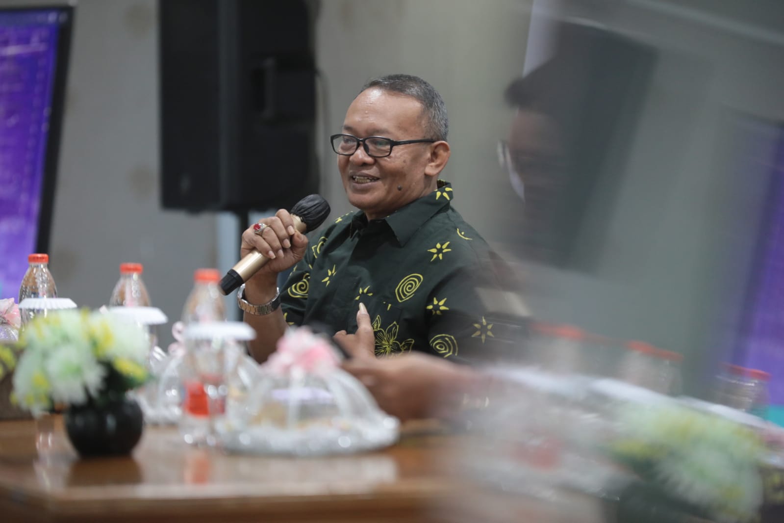 Foto 2 dari 7: Studi Tiru Penyelenggaraan Pemerintahan Umum, Bakesbangpol Bantul Kunjungi Kecamatan Kartoharjo