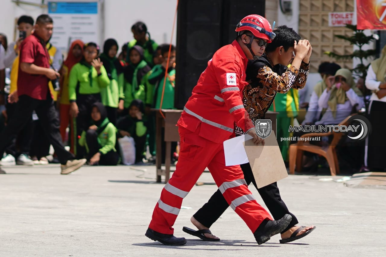 Foto 10 dari 20: 87 Sekolah Ikut Kompetisi PMR, Asah Kesiapsiagaan dan Kepedulian Terhadap Sesama
