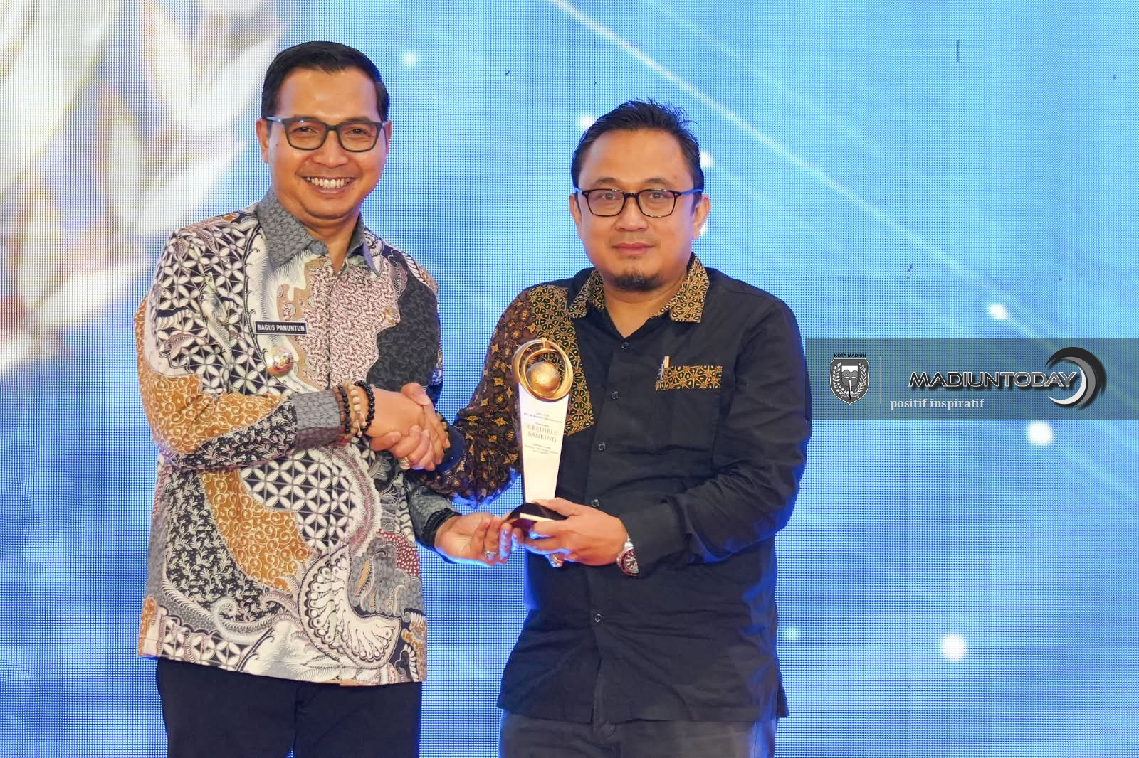 Foto 4 dari 6: Kepedulian Pemkot Akan Seni-Budaya Diganjar Penghargaan, Juga Raih Kategori Top Publik Service dan Credible Bank di Jawa Pos Radar Madiun Award 2026