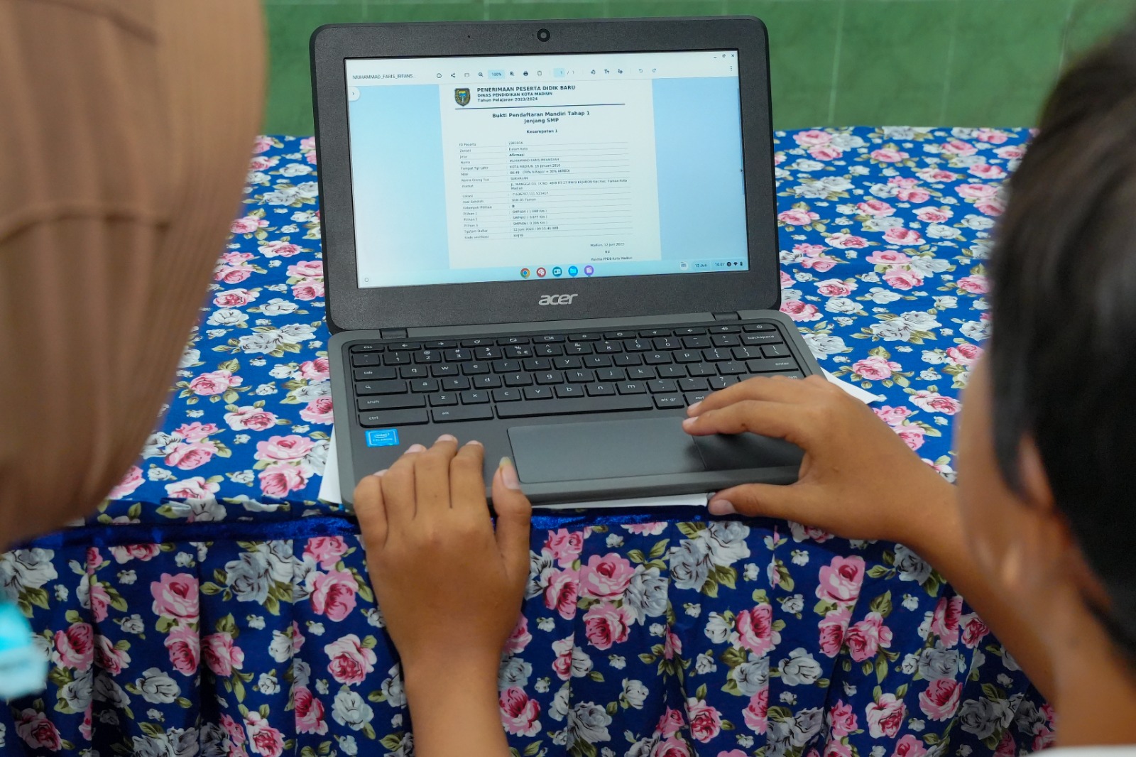 Foto 2 dari 2: PPDB Jalur Online Tahap 1 Dibuka, Sebagian Siswa Mulai Berburu Sekolah