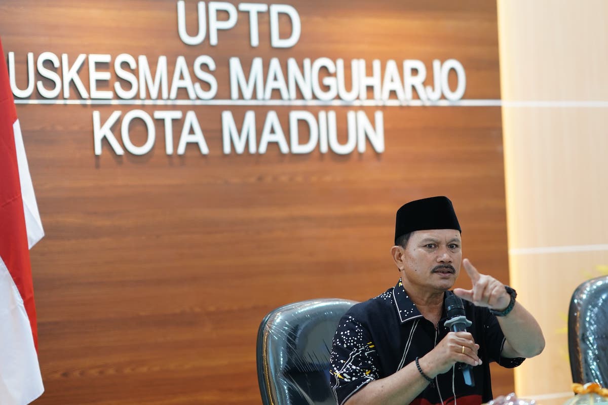 Foto 1 dari 9: Beri Arahan Persiapan Akreditasi, Wali Kota: Puskesmas Manguharjo Sudah Paripurna, Tinggal Mempertahankan