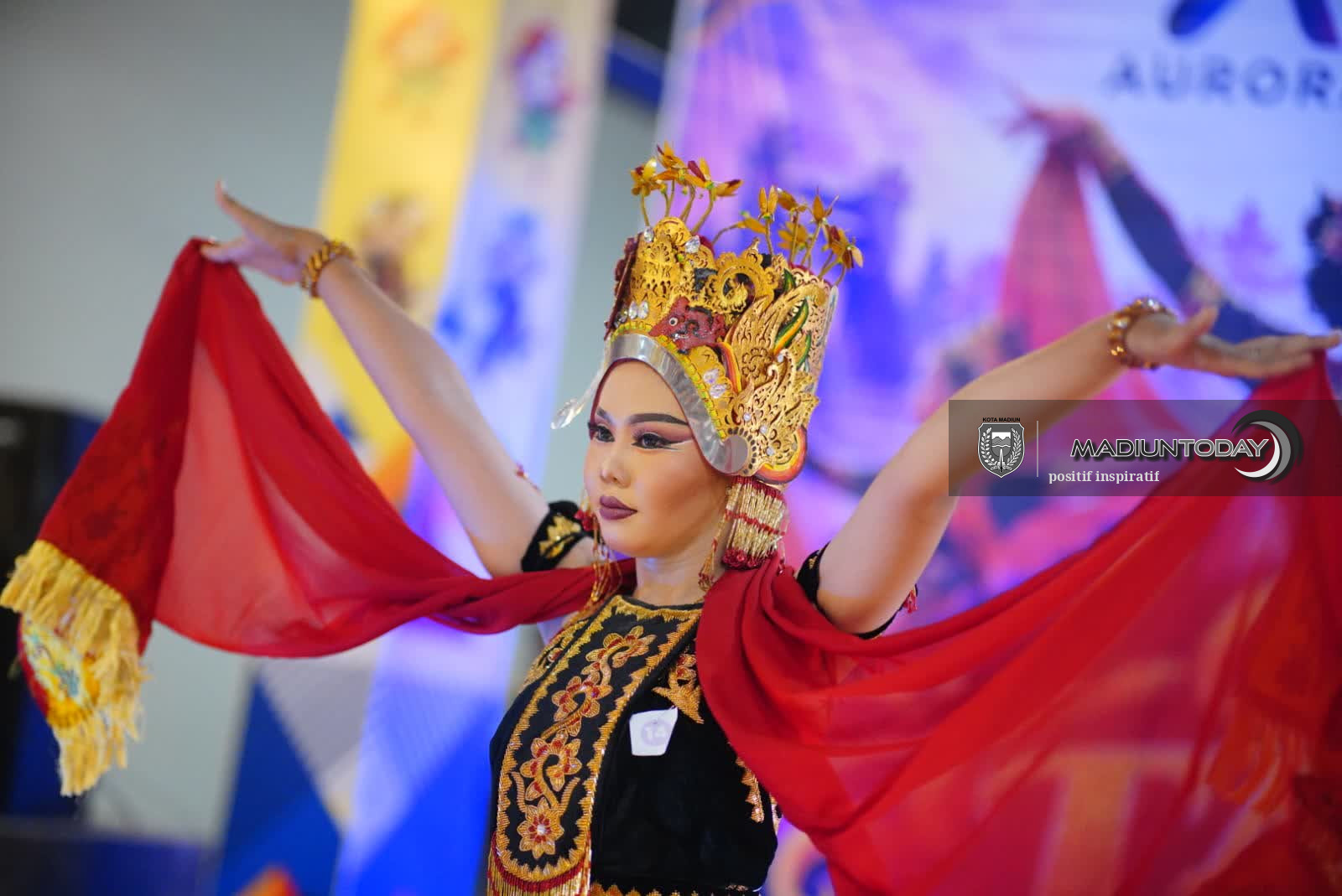 Foto 7 dari 14: Pasar Sleko Kembali Bergeliat, Aksi Tari Tradisional Anak Muda Mulai Dilirik Provinsi