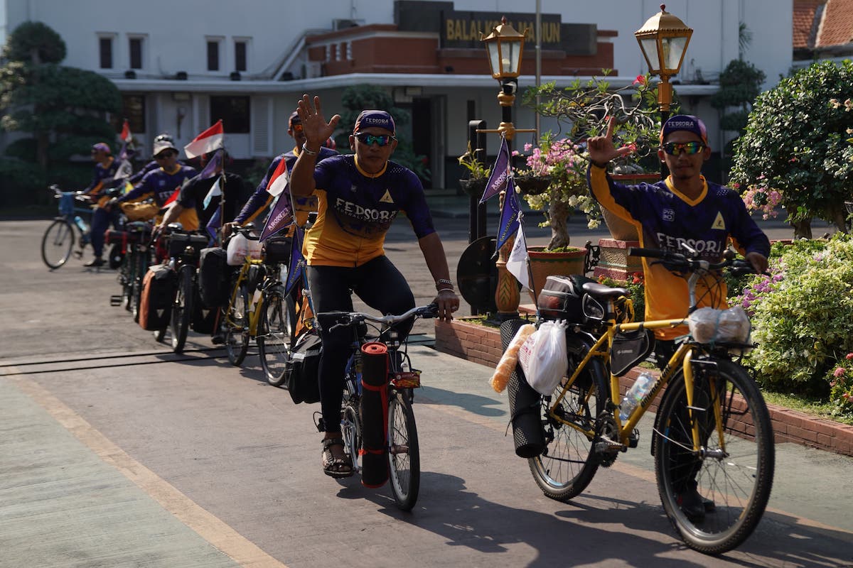 Foto 8 dari 9: Gowes ke Kota Madiun, Komunitas Federal Solo Raya Terkesan dan Ingin Datang Lagi
