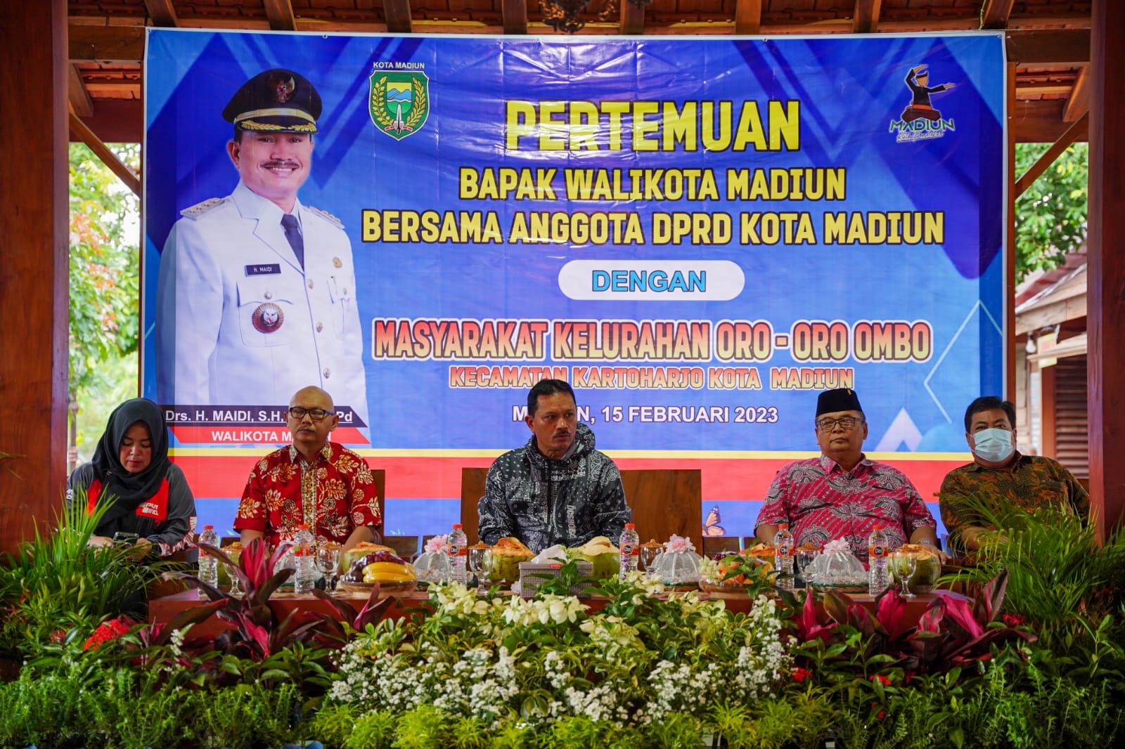 Foto 5 dari 10: Gowes di Tiga Kelurahan, Wali Kota Pastikan Usulan Tepat Sasaran