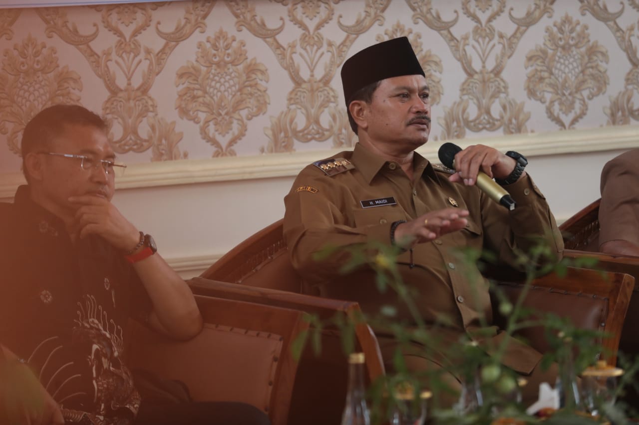Foto 9 dari 12: Bertemu Masyarakat Kelurahan Taman, Wali Kota Serap Aspirasi Sekaligus Sampaikan Program Pembangunan