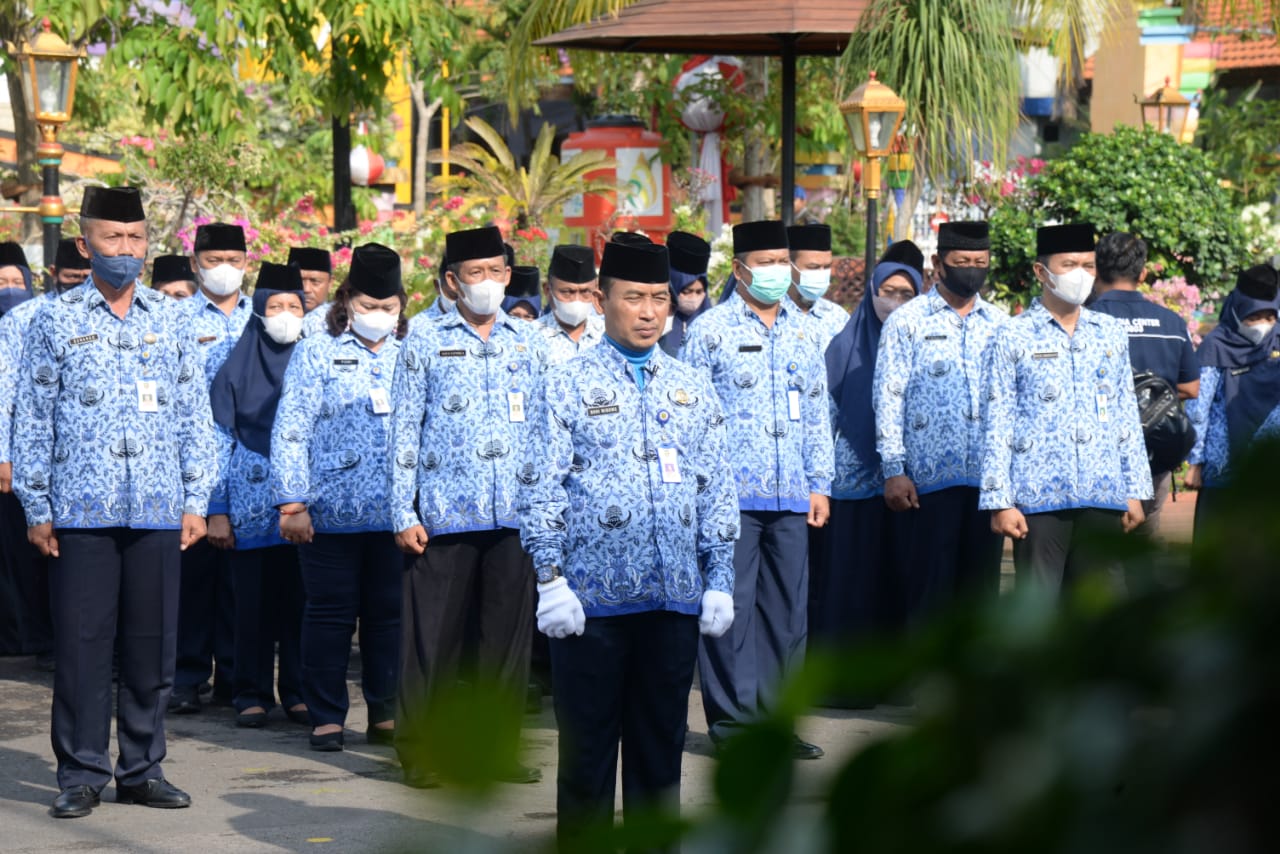 Foto 12 dari 12: Peringati HUT Pemprov Jatim, Pemkot Madiun Gelar Upacara