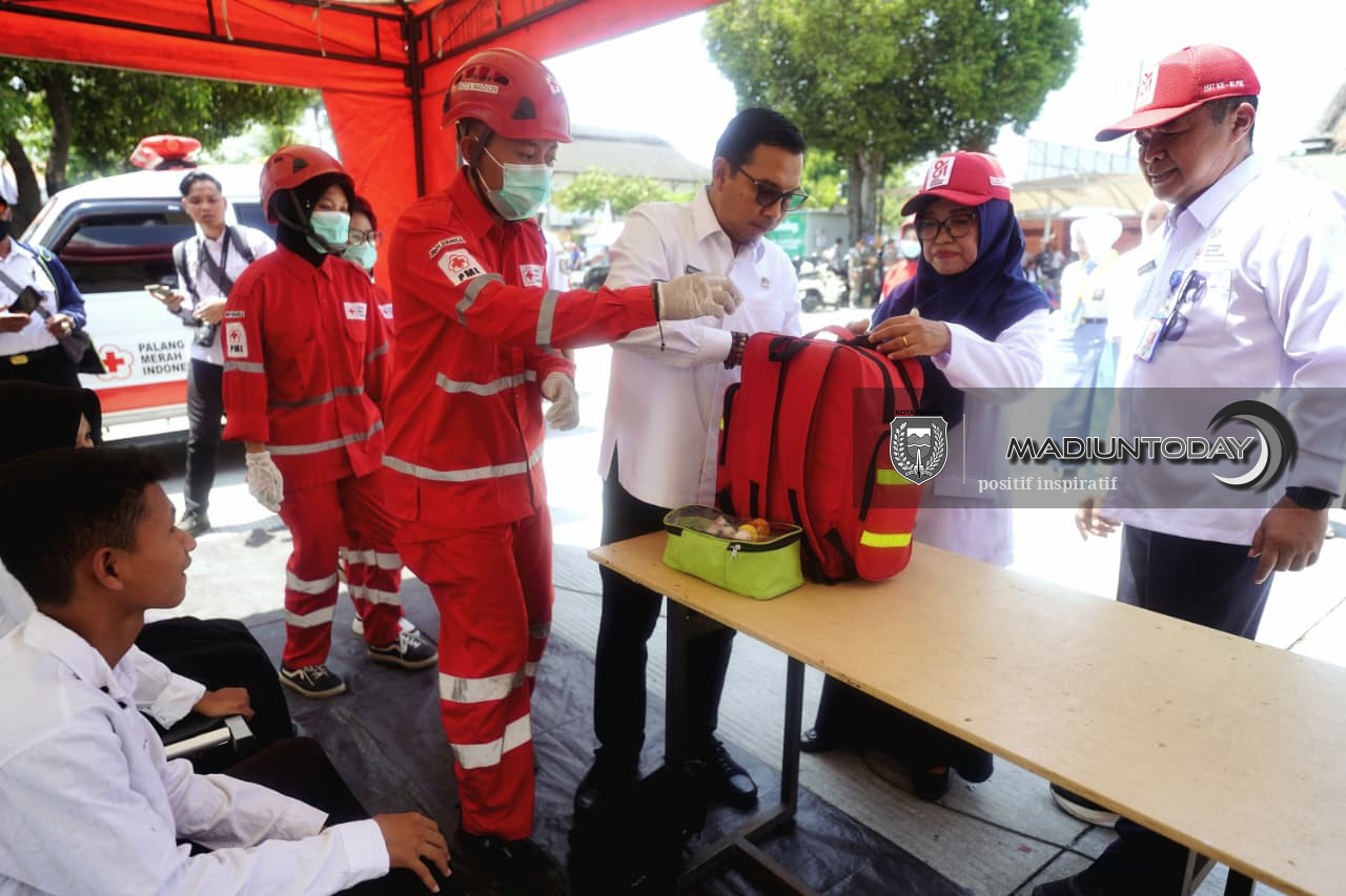 Foto 8 dari 20: 87 Sekolah Ikut Kompetisi PMR, Asah Kesiapsiagaan dan Kepedulian Terhadap Sesama