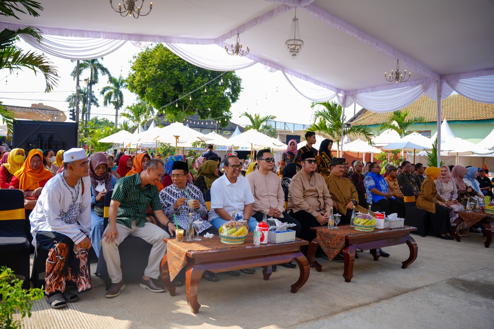Foto 9 dari 10: Buka Festival Pecel Pincuk 2023, Wali Kota: Kita Permudah Wisatawan yang Berburu Pecel