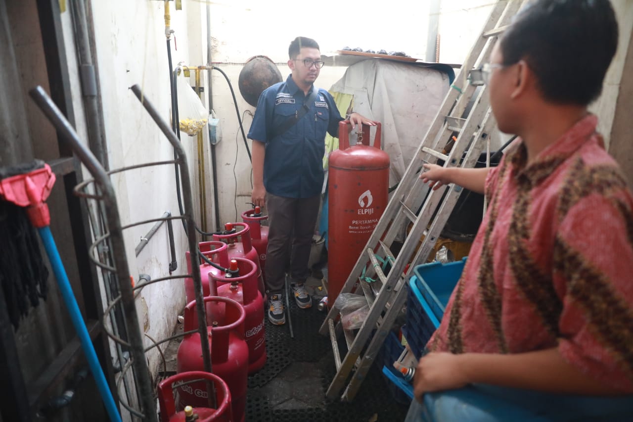 Foto 1 dari 8: Pastikan Penggunaan Gas Elpiji Tepat Sasaran, Tim Gabungan Pantau Hotel Dan Cafe