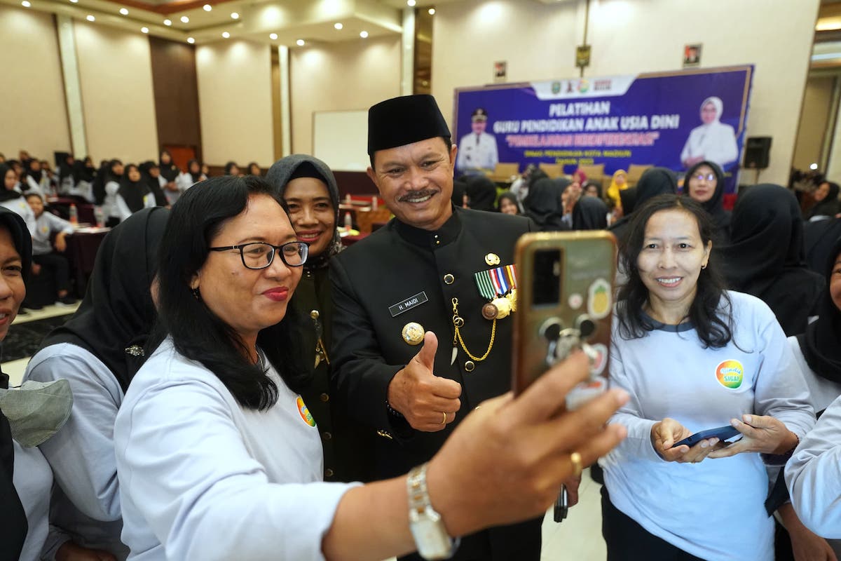 Foto 8 dari 9: Beri Arahan Guru PAUD, Wali Kota Ingat Usia PAUD Masa Keemasan, Harus Diberikan Kenangan yang Menyenangkan