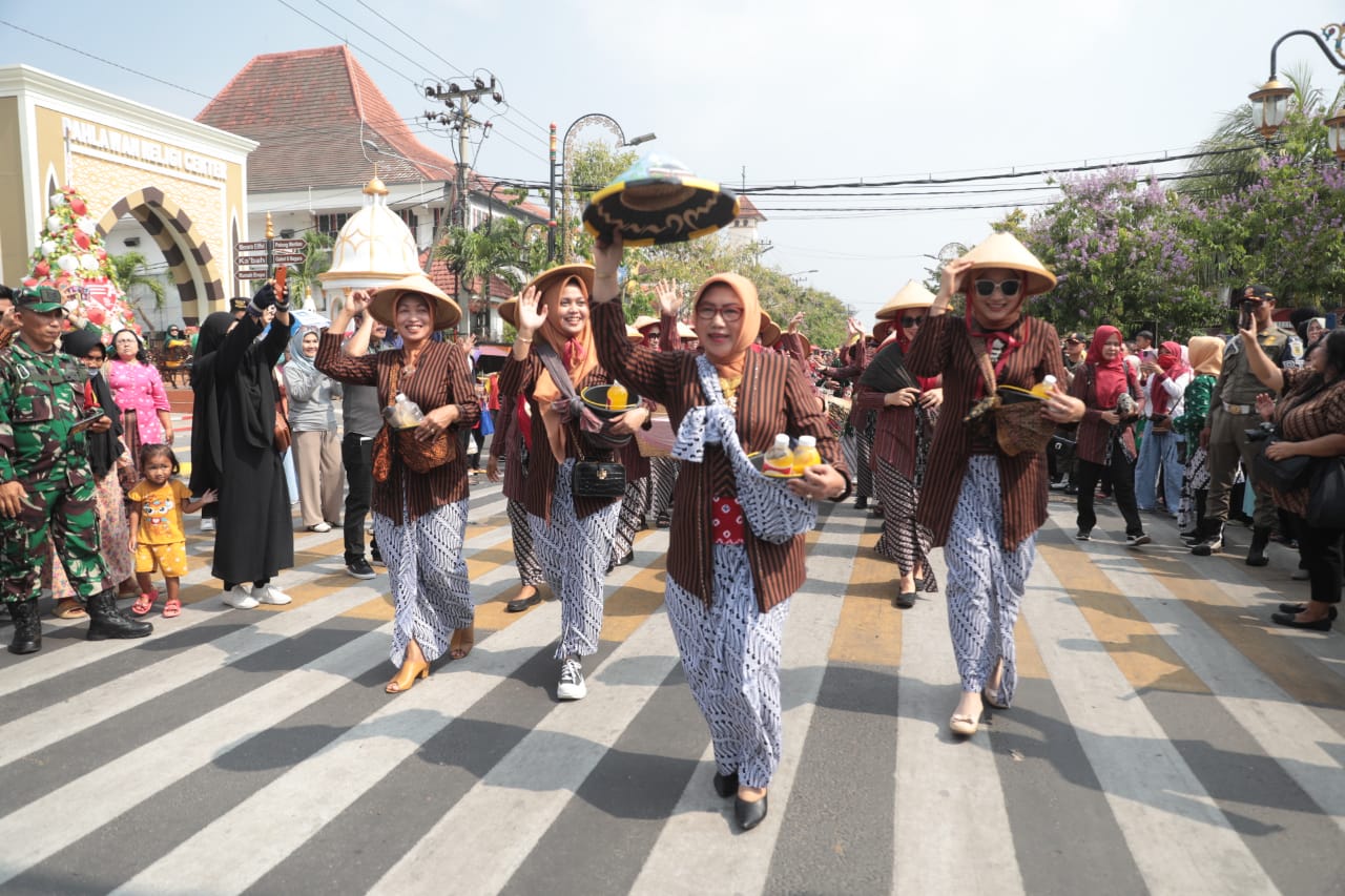 Diikuti 1.300 Penjual Jamu, Festival Jamu Gendong Nusantara di Kota Madiun Siap Pecahkan Rekor MURI