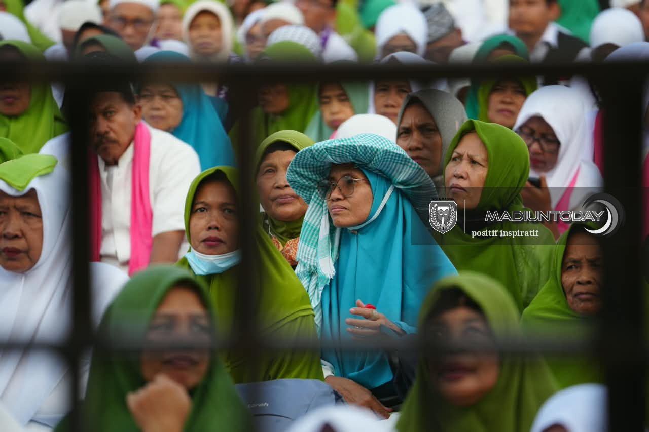 Foto 4 dari 20: Kota Madiun Ukir Sejarah, Jadi Tuan Rumah Giat Perdana EXPO UMKM dan Ekosistem Haji-Umrah