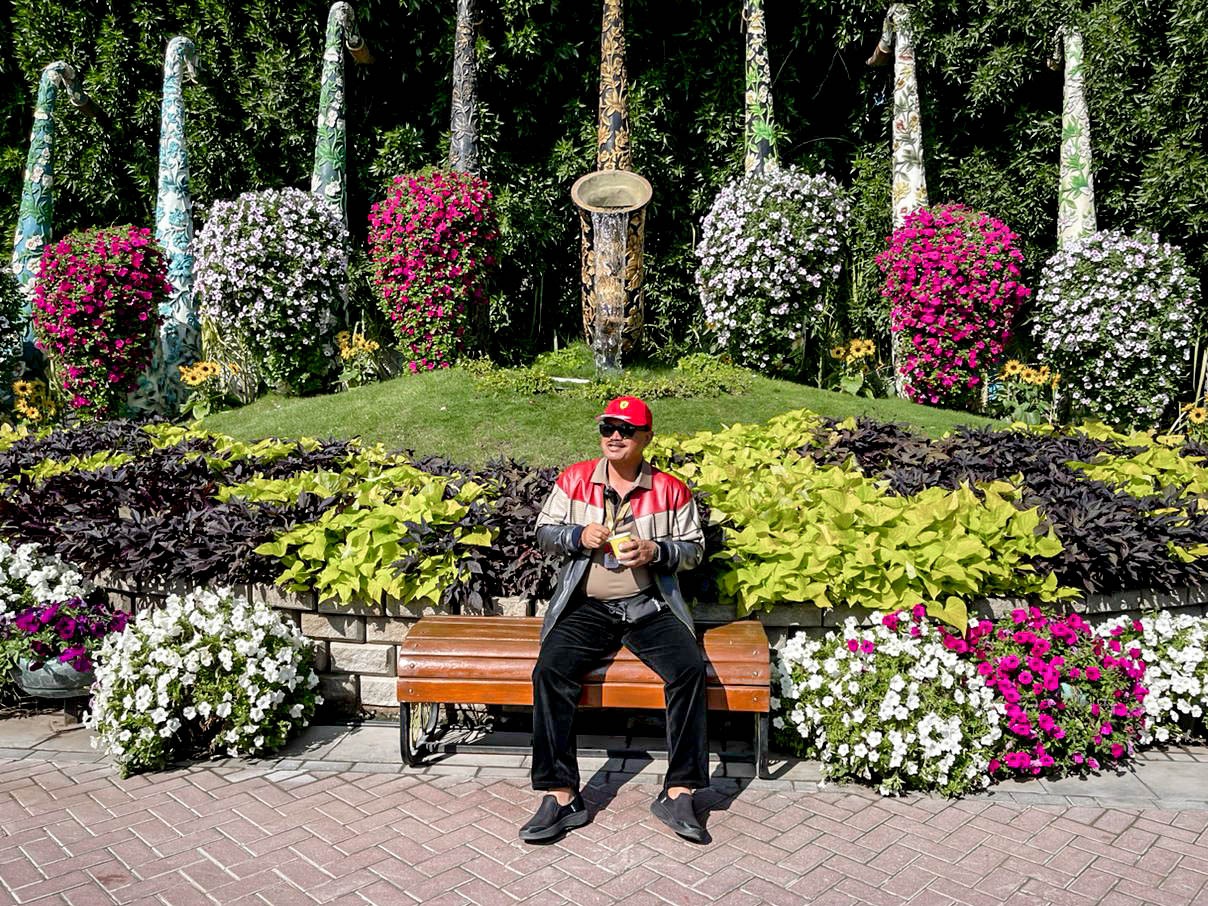 Foto 2 dari 4: Tak Hanya di Ngrowo Bening, Kebun Bunga Mirip Dubai Miracle Garden Juga Direncanakan di Sumber Umis