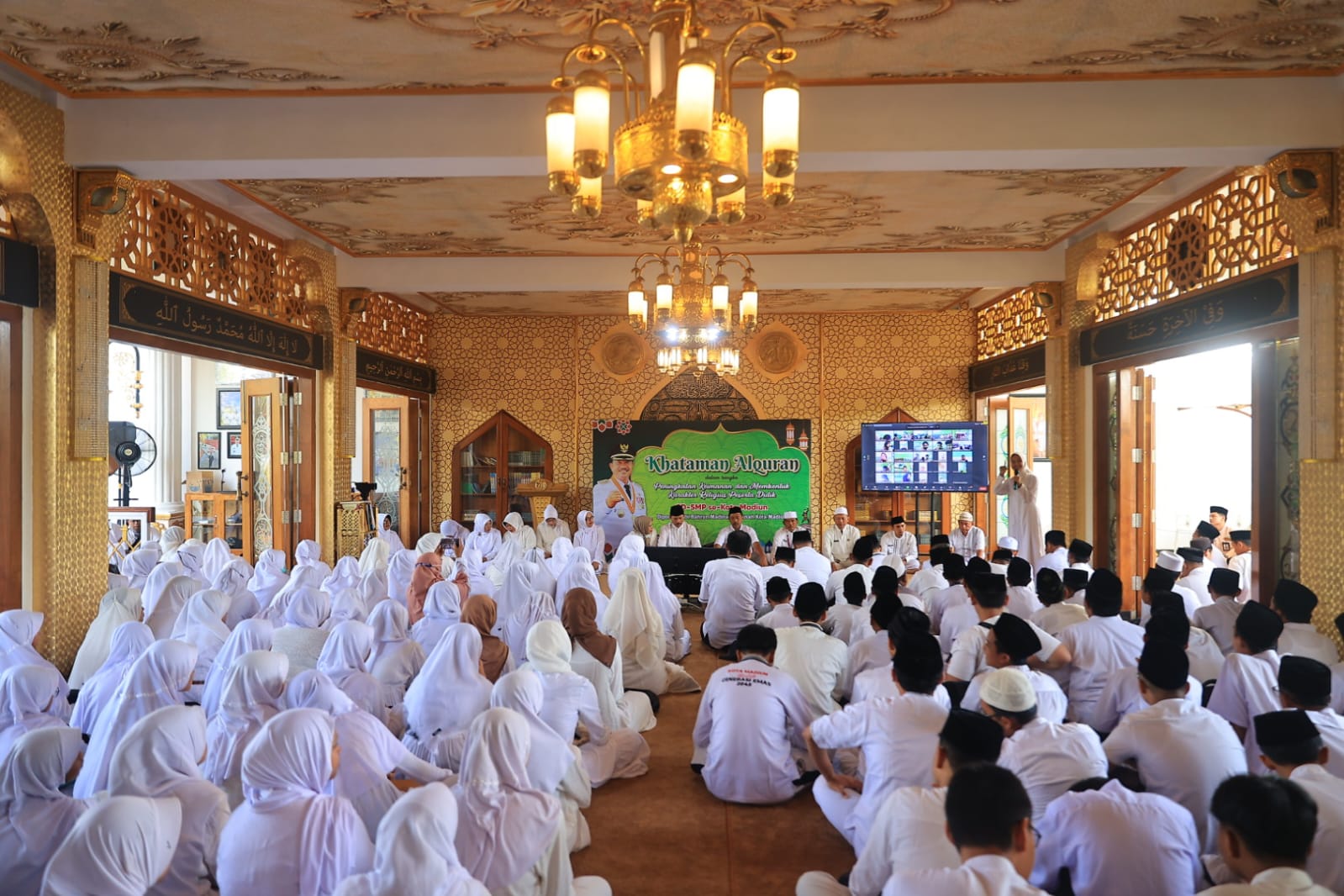 Foto 11 dari 13: Buka Khataman Alquran dan Tinjau Pondok Ramadan, Wali Kota: Ramadan Momentum Bangun Karakter Religius