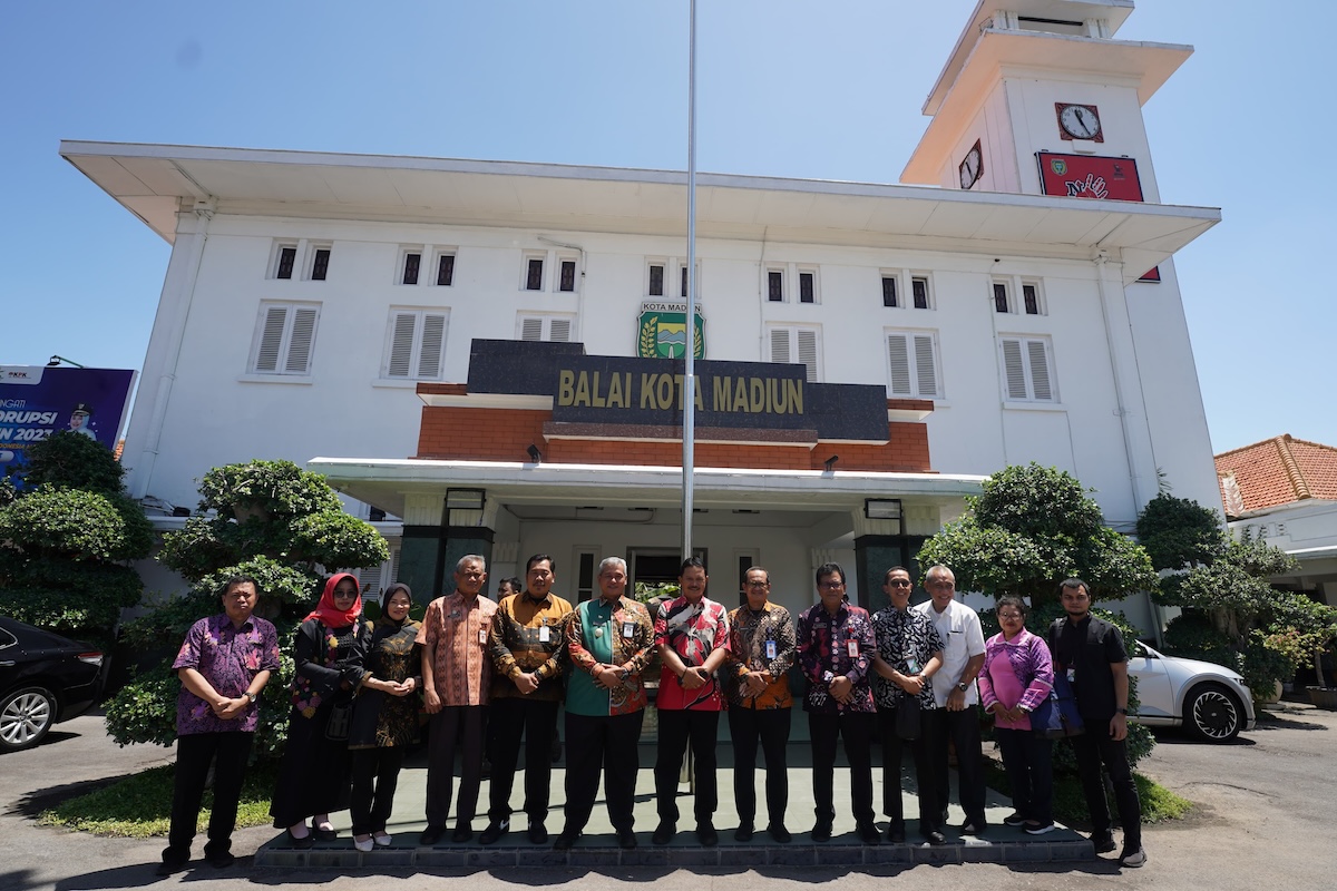 Foto 7 dari 9: Ingin Ikuti Program JKK-JKM Kota Madiun, Pj Bupati Kudus Datang untuk Belajar