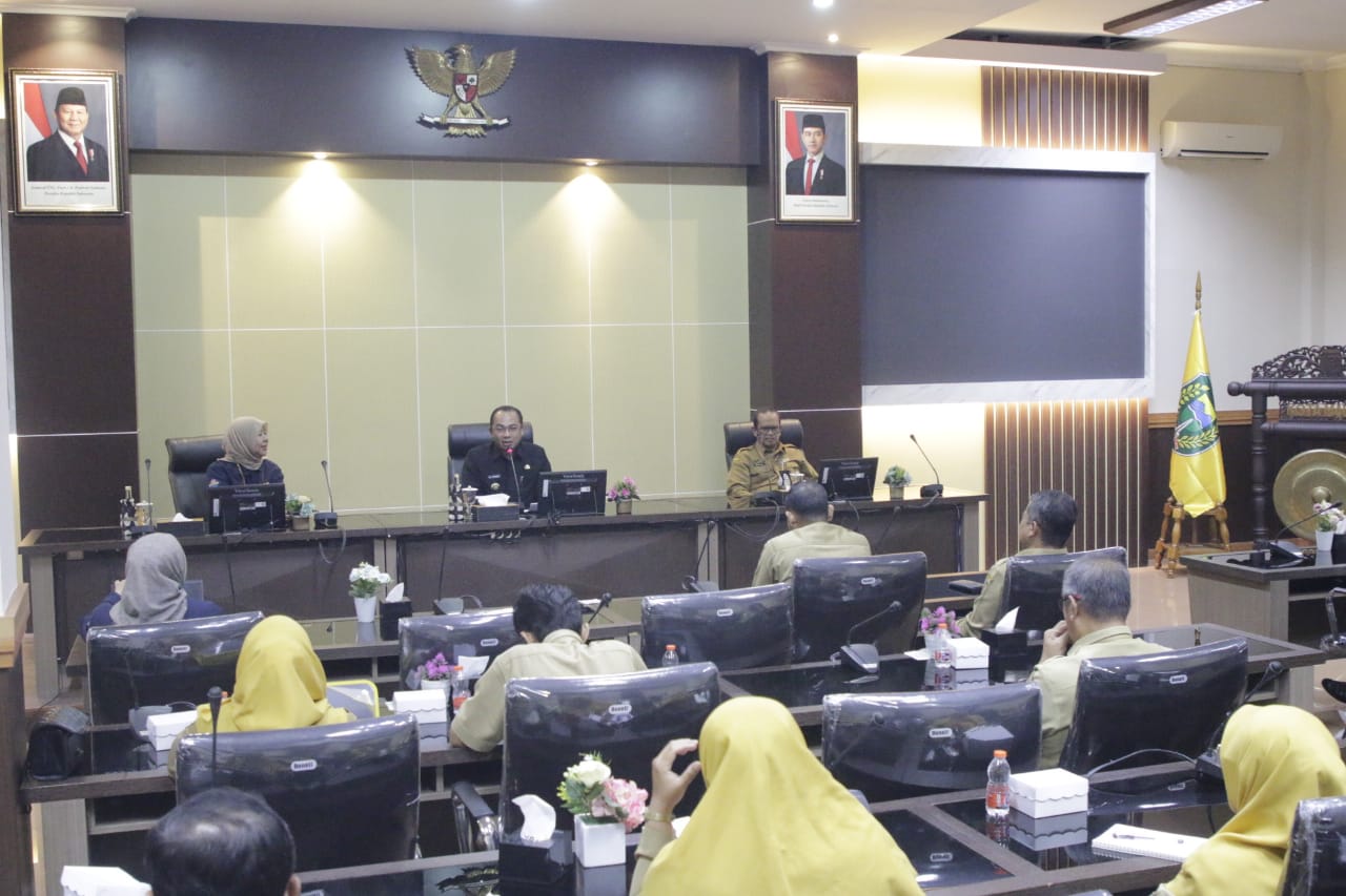 Foto 3 dari 9: Gelar Audit Standarisasi, Pemkot Madiun Usung Taman Hijau Demangan Menjadi Ruang Bermain Anak