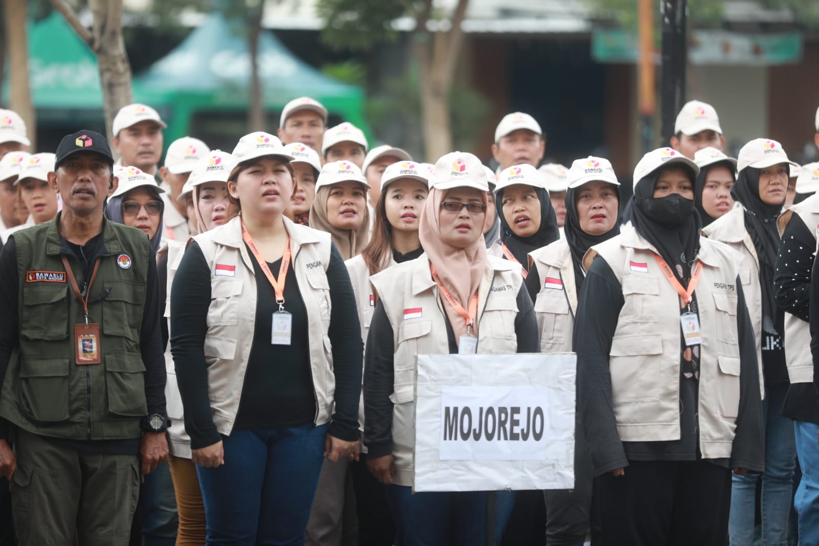 Foto 6 dari 13: Hadiri Apel Siaga Pengawasan Pemilu 2024, Wali Kota: Kota Madiun Ready Semua