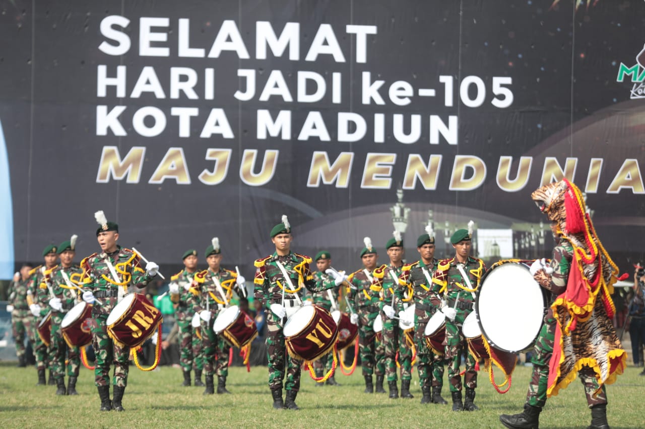 Foto 10 dari 10: Upacara Hari Jadi ke-105, Wali Kota: Kita Wujudkan Kota Madiun Maju Mendunia
