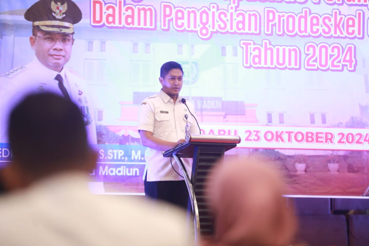 Foto 4 dari 11: Tingkatkan Kapasitas Perangkat Kelurahan dalam Pengisian Prodeskel dan Epdeskel, Pemkot Gelar Bimtek
