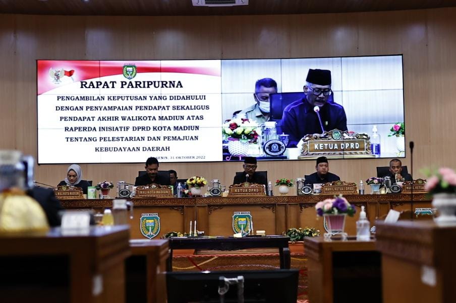 Foto 2 dari 8: Wali Kota Maidi Setujui Raperda Inisiatif DPRD Tentang Pelestarian Dan Pemajuan Kebudayaan Daerah