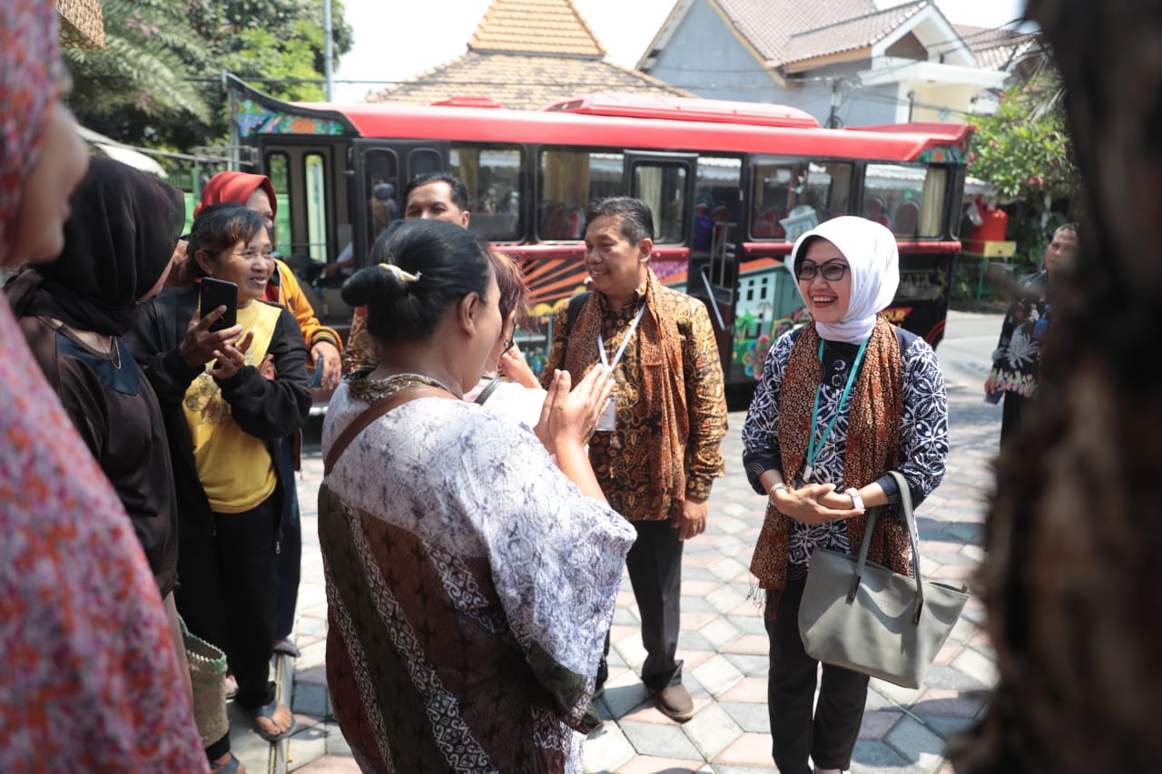 Foto 1 dari 8: Masuk Nominasi Award Peduli Ketahanan Pangan, Tim Penilai Gelar Verlap