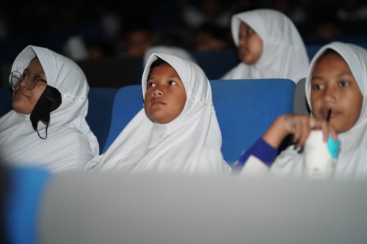 Foto 7 dari 9: Tumbuhkan Karakter Optimis dan Saling Menghargai Antar Sesama, SDN Endrakila Ajak Siswa Nobar Film di Bioskop