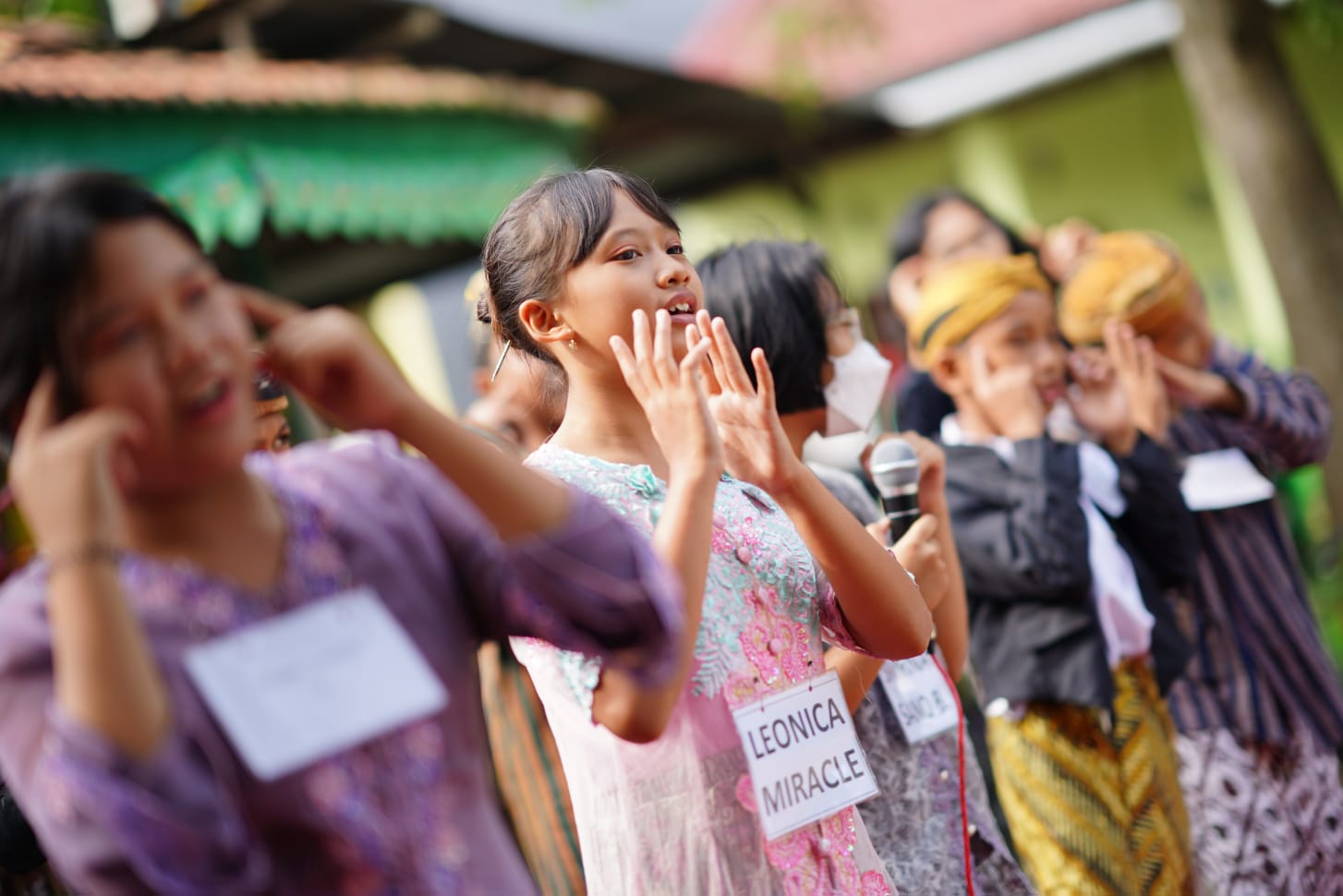 Foto 3 dari 10: Serunya Aksi Siswa SDK ST Bavo, Nembang Macapat Hingga Pidato Bahasa Jawa Dengan Berbusana Tradisional