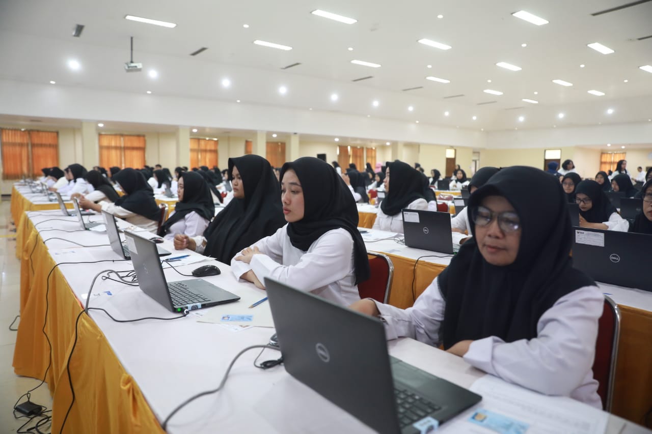 Foto 1 dari 9: Uji Kompetensi PPPK Pemkot Madiun Dimulai, 300 Peserta Jalani Tes Hari Ini