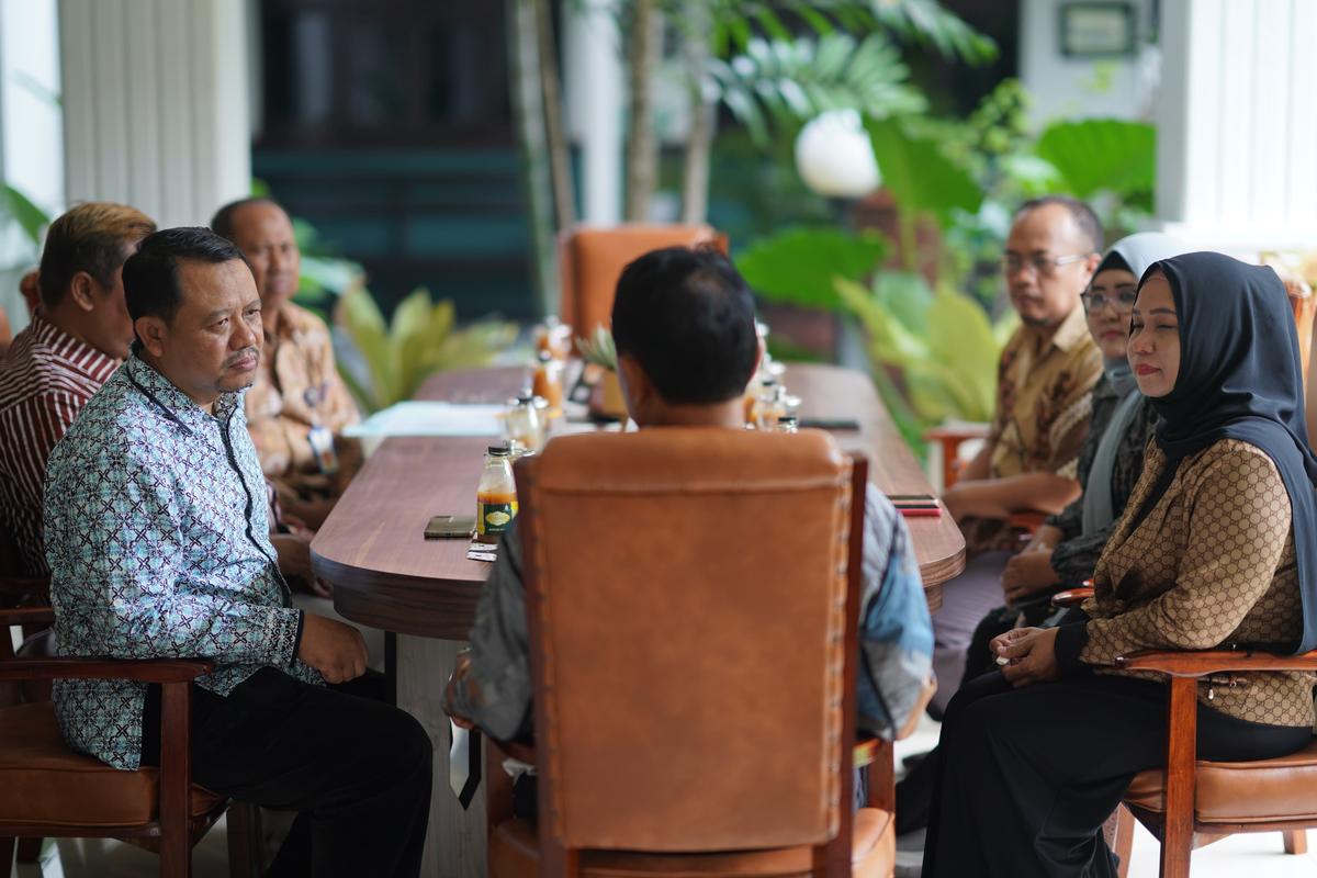 Foto 7 dari 9: Jalin Sinergi Bersama Masyarakat, Wali Kota Gelar Tiga Audiensi
