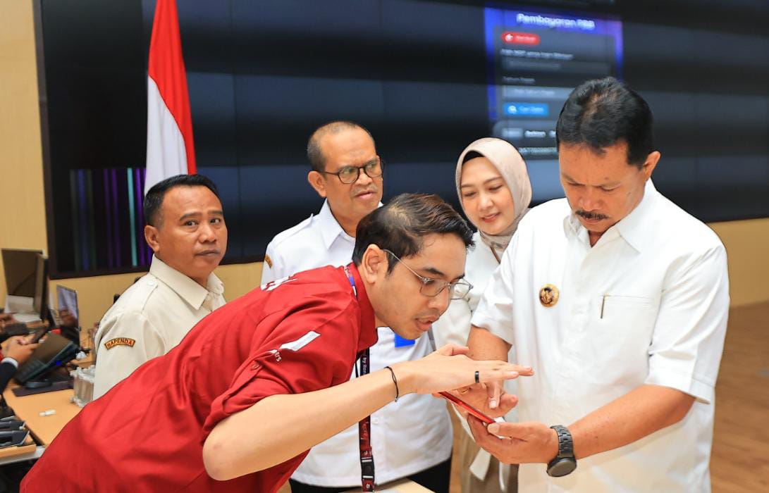 Foto 2 dari 4: Pekan Panutan PBB, Wali Kota: Bayar PBB di Kota Madiun Mudah dan Dapat Hadiah