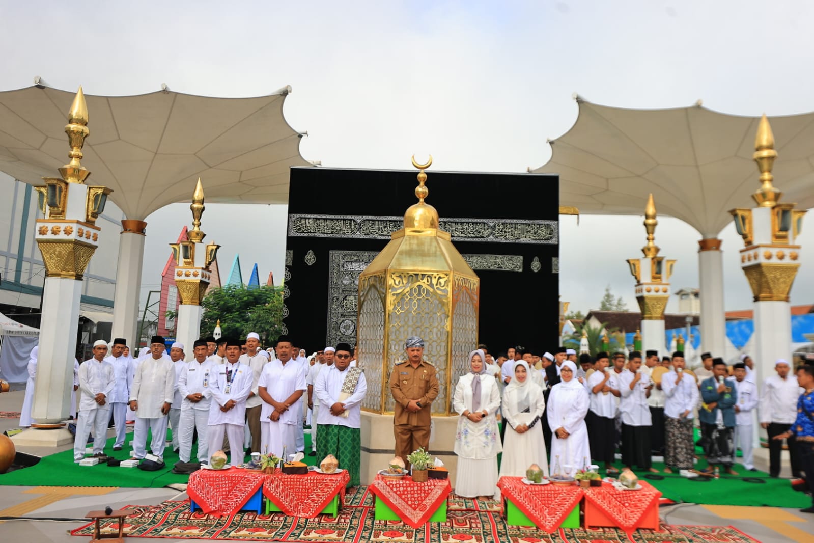 Foto 5 dari 7: Ribuan Pelajar Ikuti Peringatan Isra Mi’raj di PRC, Peringatan Serasa di Tanah Suci