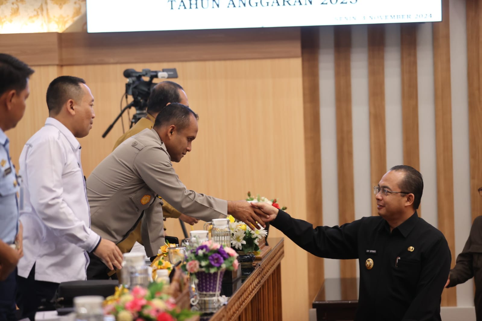 Foto 7 dari 9: Hadiri Rapat Paripurna, Pj Wali Kota Sampaikan Jawaban Atas Pemandangan Umum Fraksi DPRD Untuk Raperda APBD 2025