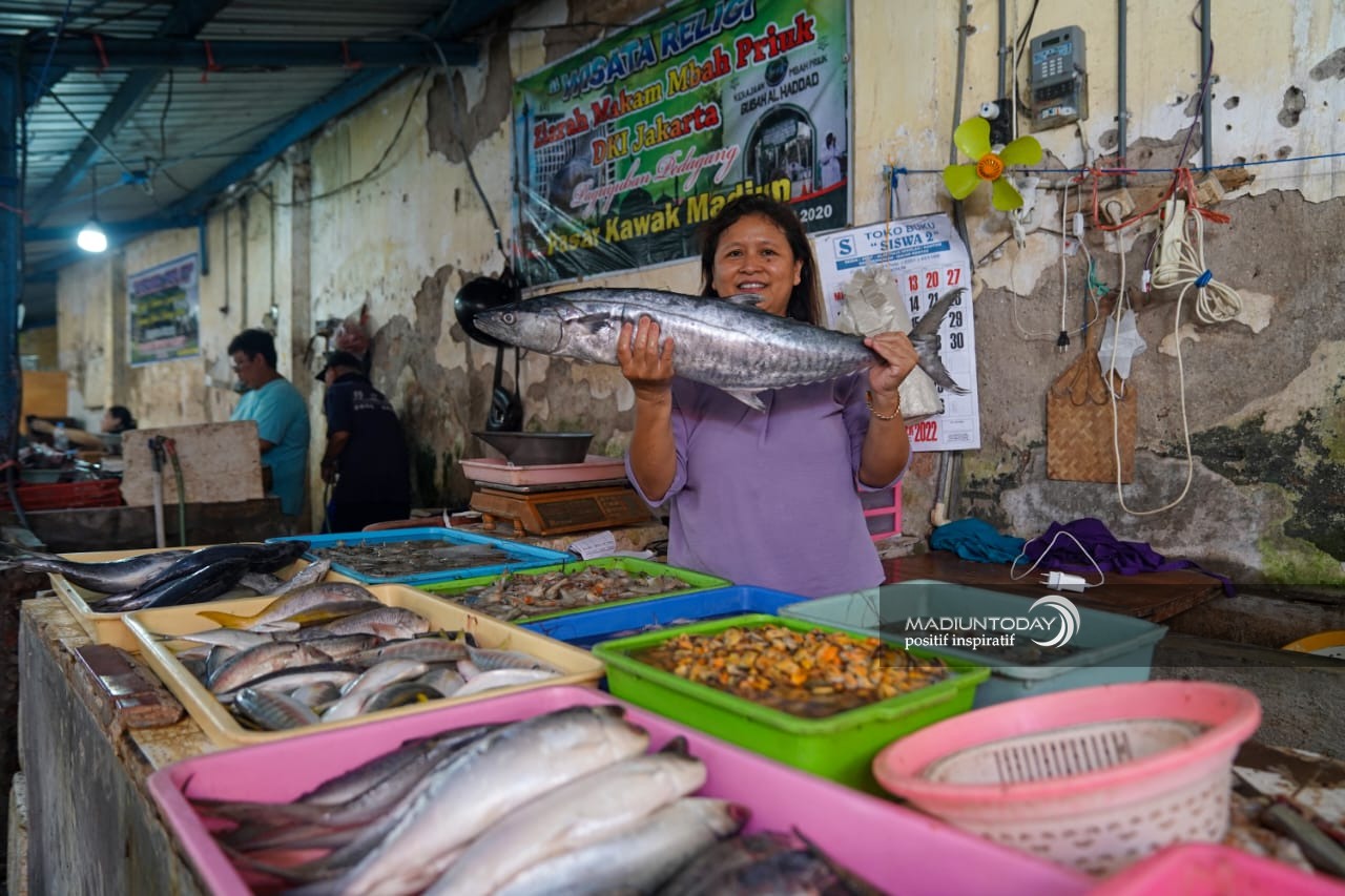 Foto utama berita: Kecuali di PBM, Subdisi Ikan dan Daging Ayam di Pasar Tradisional Sampai Awal Desember