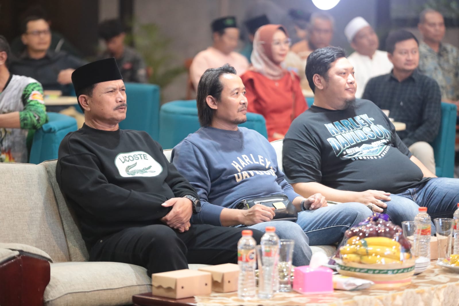 Foto 16 dari 17: Soft Opening Warung Garasi, Wali Kota Apresiasi Tambah Ramai Wisata Kuliner di Kota Madiun