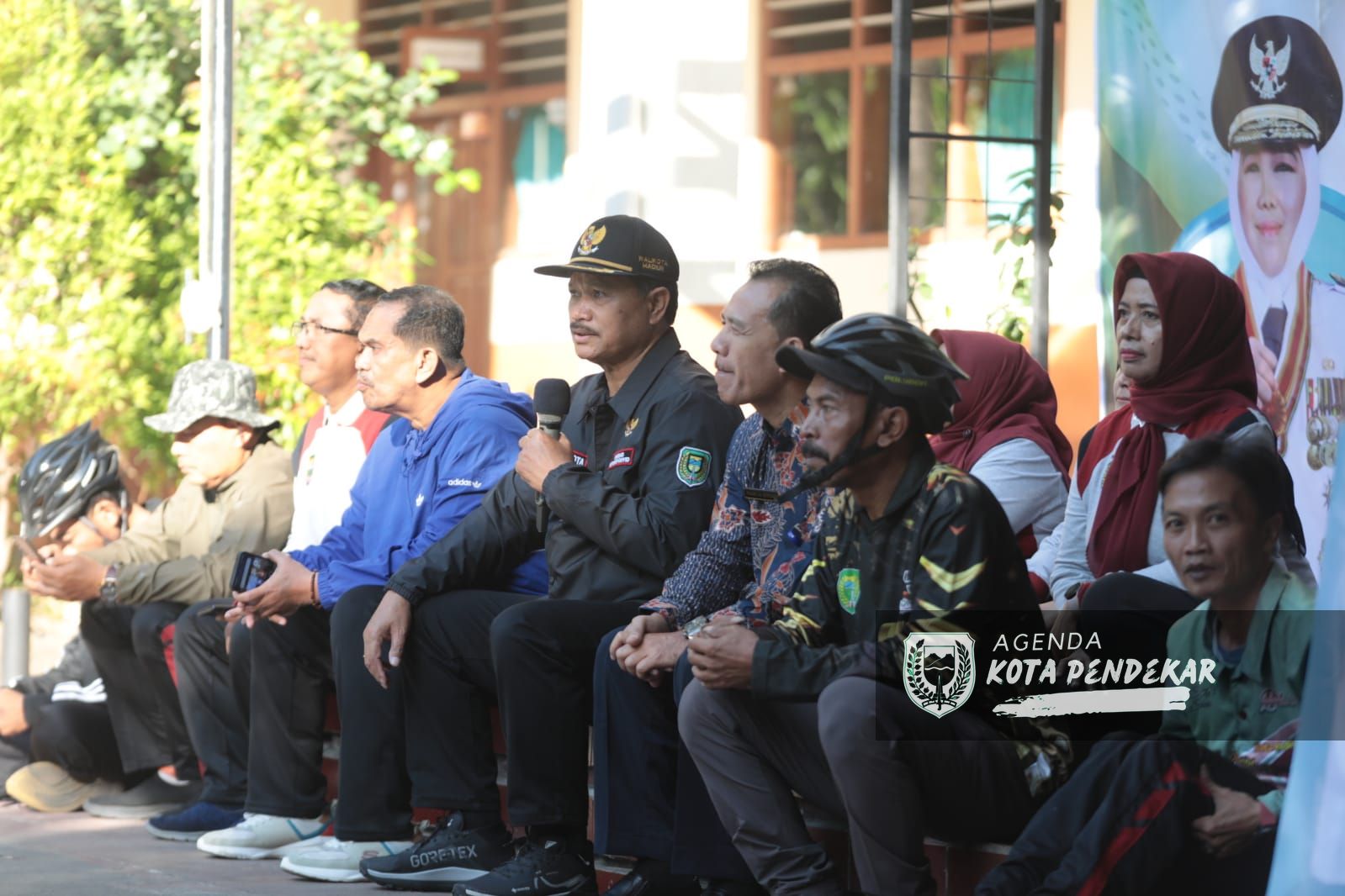 Foto 3 dari 9: Jadi Pembina Apel MPLS Smada, Wali Kota Ingatkan Pentingnya MPLS Antikekerasan
