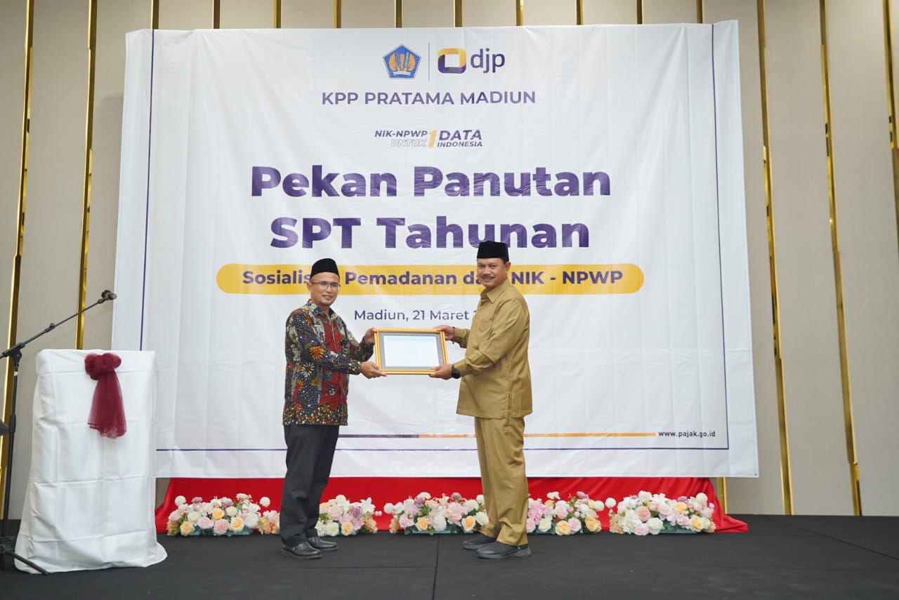 Foto 2 dari 9: Wali Kota Ajak Wajib Pajak Lapor SPT Tahunan dan Pemadanan Data NIK-NPWP