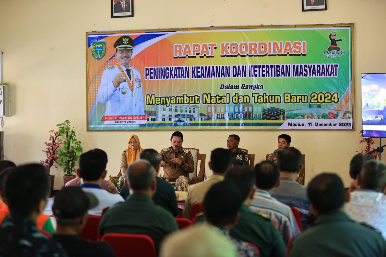 Foto 5 dari 8: Jelang Nataru, Wali Kota Dr.Maidi Gelar Rakor Peningkatan Kamtibmas Bersama Warga Kecamatan Manguharjo