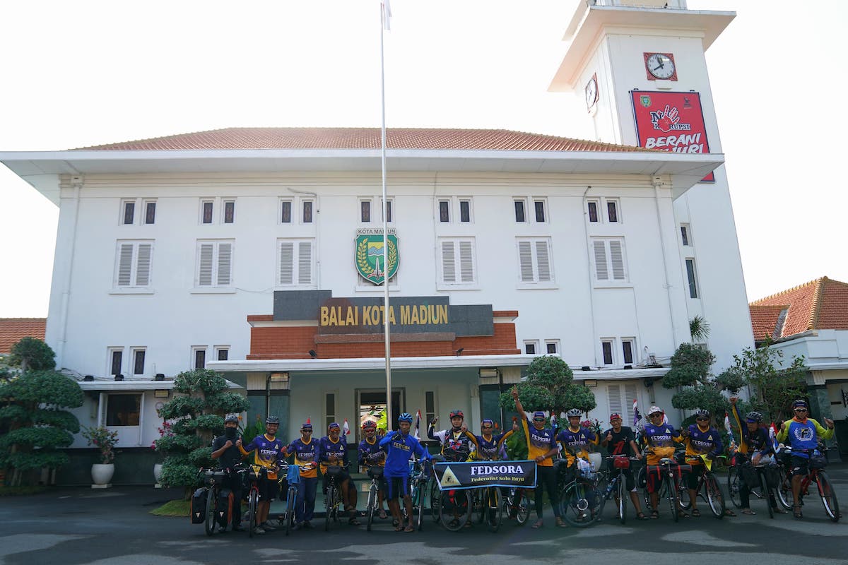 Foto 6 dari 9: Gowes ke Kota Madiun, Komunitas Federal Solo Raya Terkesan dan Ingin Datang Lagi