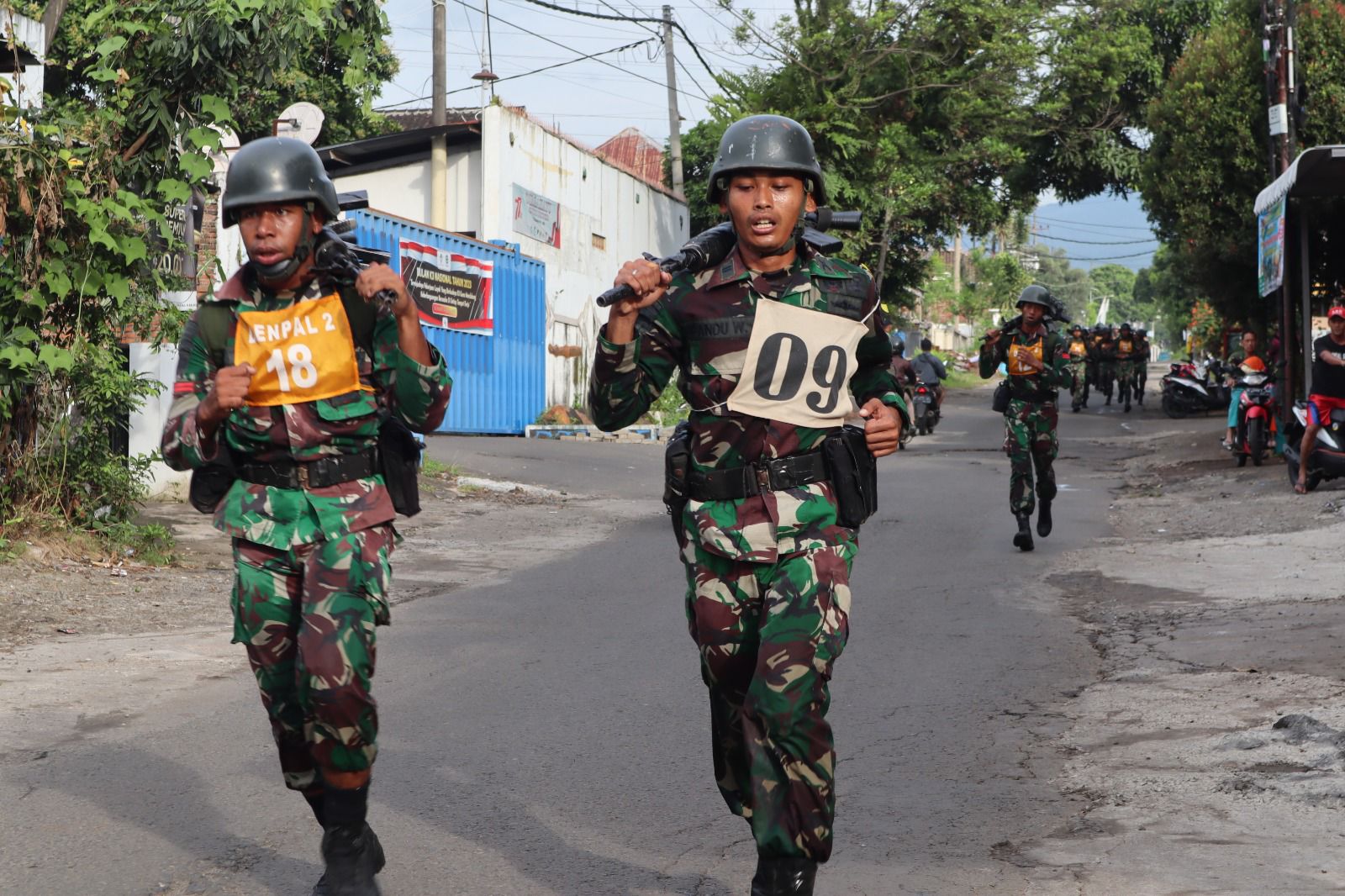 Foto 3 dari 7: Buktikan Ketangguhan, YPR 501 Bajra Yudha Borong Piala Tontangkas Tingkat Divisi 2/Kostrad