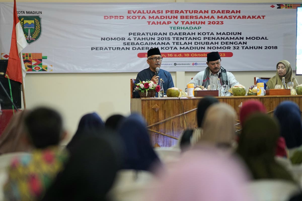 Foto 7 dari 9: Jadi Narasumber Evaluasi Perda, Wali Kota Harap Masyarakat Pahami Aturan