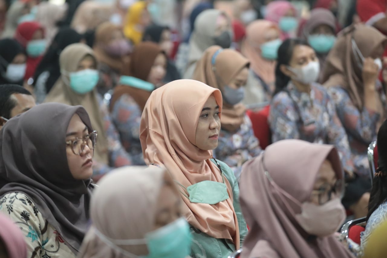 Foto 5 dari 5: Beri Pembinaan PPPK Nakes, Wali Kota Minta Serius dalam Bekerja
