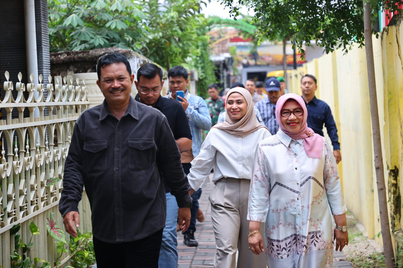 Foto 9 dari 9: Wali Kota Nyoblos di TPS 22, Pesan Tetap Jaga Kondusifitas Kota Apapun Hasilnya