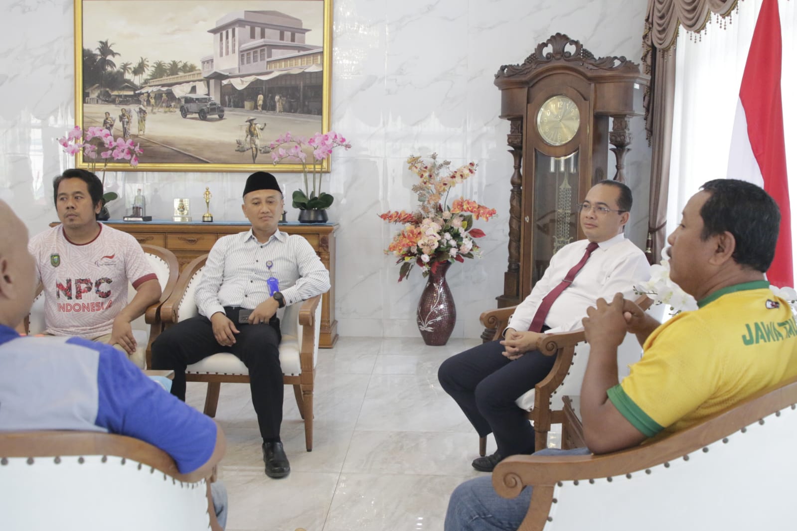 Foto 9 dari 12: Pj. Wali Kota Madiun Terima Audiensi dari NPCI dan Mercure Hotel, Bicarakan Prestasi Hingga Jalin Sinergi