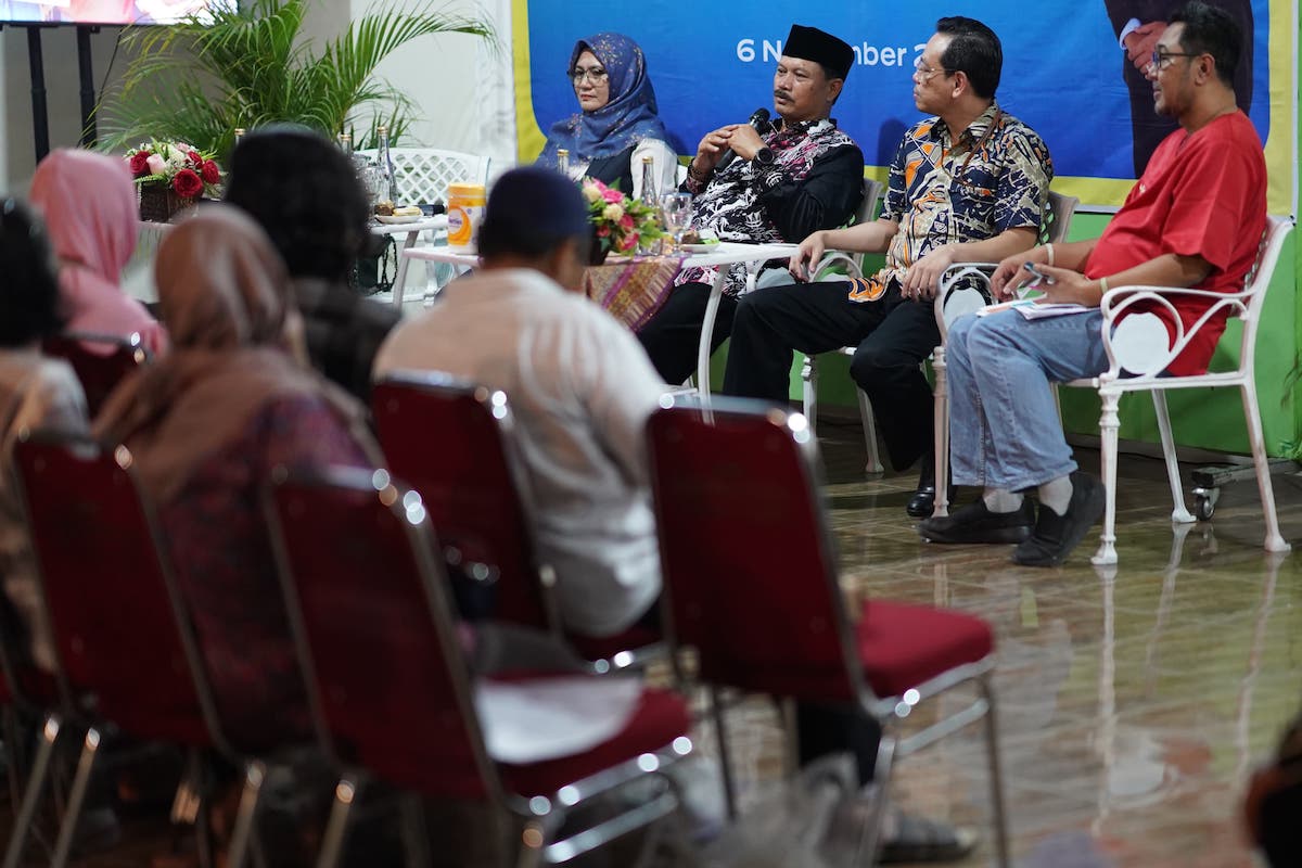 Foto 8 dari 9: Hadiri Reses Bersama DPRD, Wali Kota Ajak Masyarakat Sampaikan Usulan Pembangunan